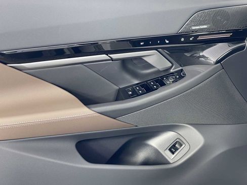 New 2026 BMW 530i w/ Premium Package image 17