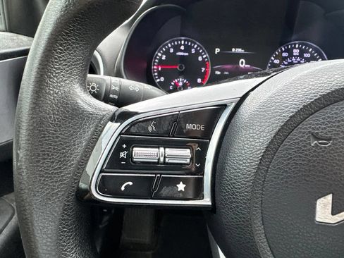 Used 2023 Kia Forte LXS FWD image 16