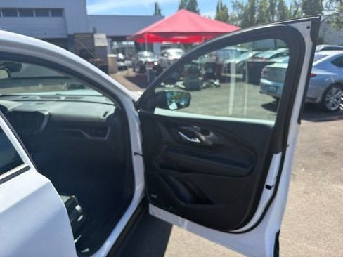 Used 2024 GMC Terrain AT4 w/ Infotainment Package II AWD/4WD image 18