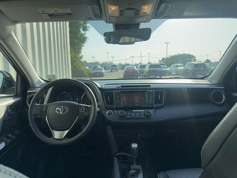 Used 2017 Toyota RAV4 Limited FWD image 3