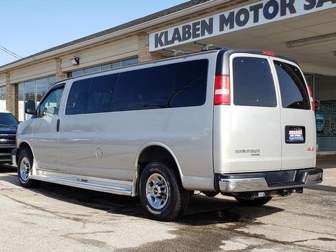 Used 2009 GMC Savana 3500 Extended Passenger w/ LT Preferred Equipment Group image 3