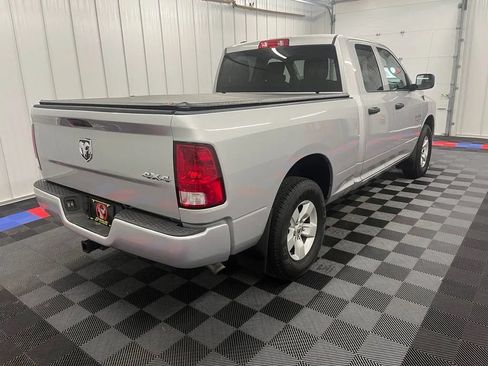 Used 2018 RAM 1500 Express AWD/4WD image 2