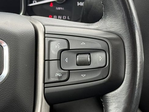 Used 2022 GMC Sierra 1500 Denali w/ Denali Premium Package AWD/4WD image 10