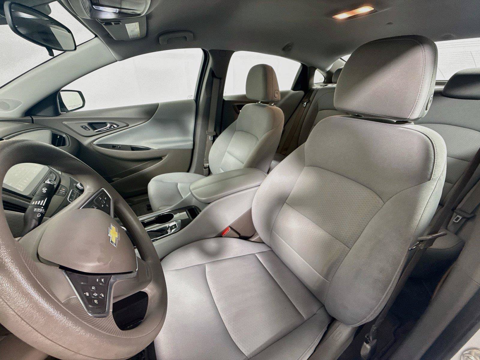 Used 2025 Chevrolet Malibu LT FWD image 10