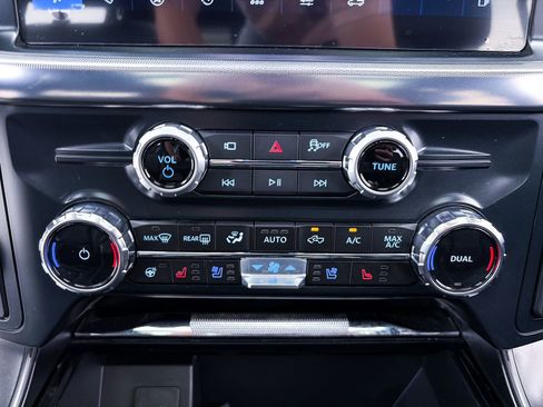 Used 2025 Ford F150 Lariat image 28