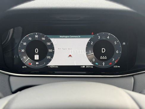 Used 2026 Land Rover Range Rover Evoque S image 28