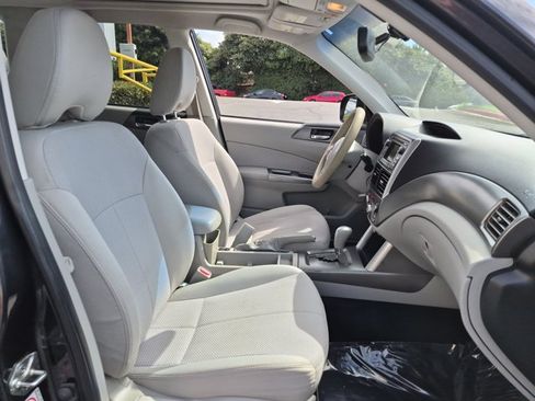 Used 2013 Subaru Forester 2.5X Premium w/ Popular Pkg 2 AWD/4WD image 20