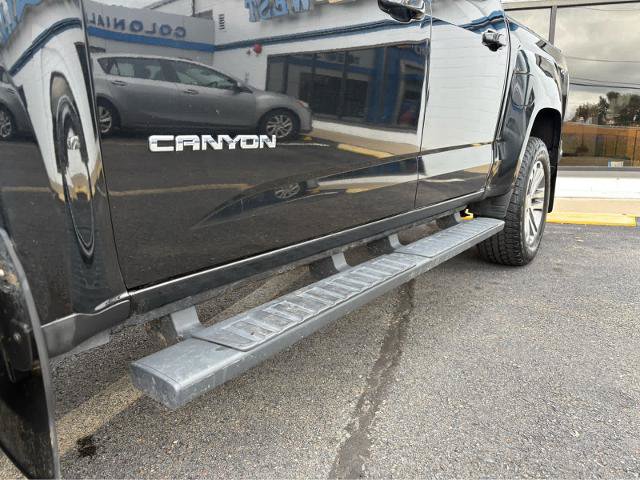 Used 2015 GMC Canyon SLE w/ Nightfall Edition AWD/4WD image 9