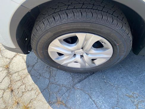 Used 2014 Toyota RAV4 LE FWD image 4