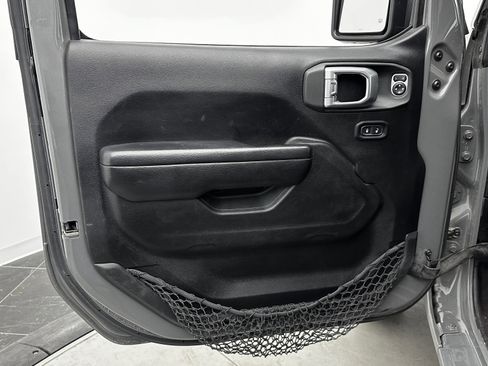 Used 2020 Jeep Wrangler Unlimited Sport S image 10