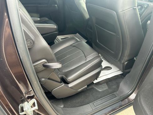Used 2017 Buick Enclave Leather image 11
