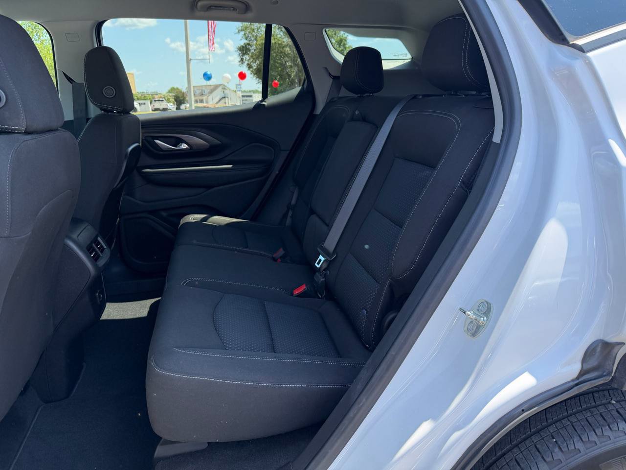 Used 2023 GMC Terrain SLE FWD image 18