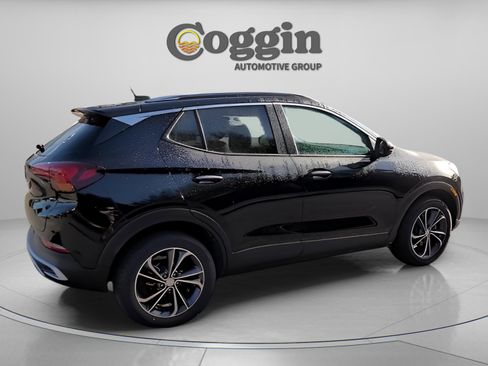 Used 2023 Buick Encore GX Select image 18