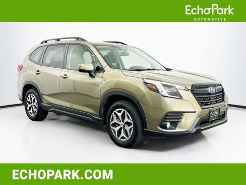 Used 2024 Subaru Forester Premium image 1