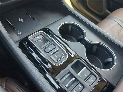 Used 2025 Honda Pilot Elite image 10