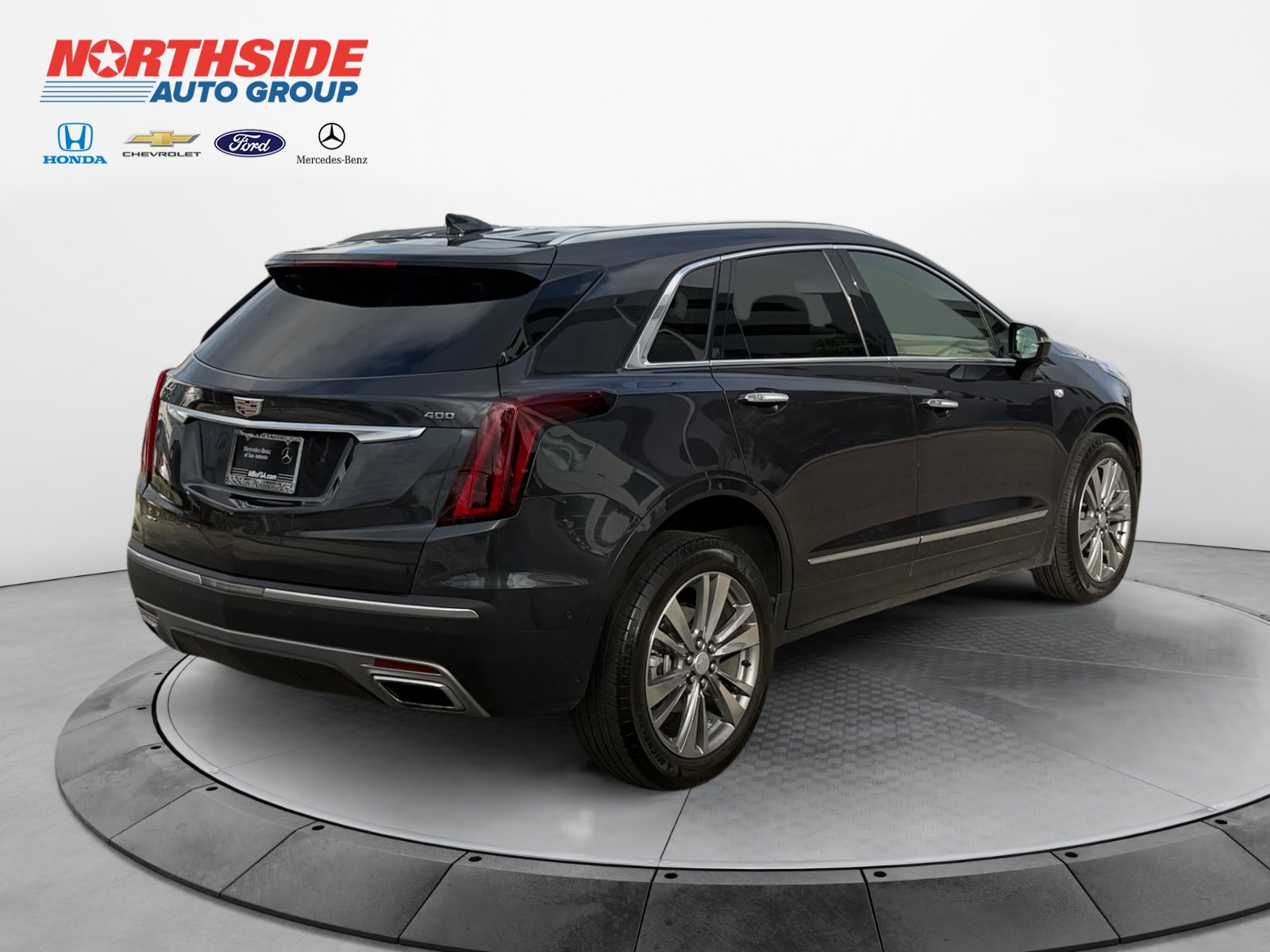 Used 2022 Cadillac XT5 Premium Luxury w/ Platinum Package AWD/4WD image 7
