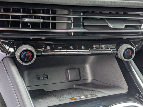 New 2026 Chevrolet Traverse LT w/ Driver Confidence Package image 24