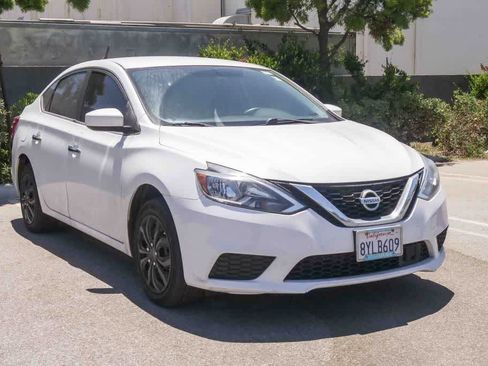 Used 2019 Nissan Sentra S FWD image 3