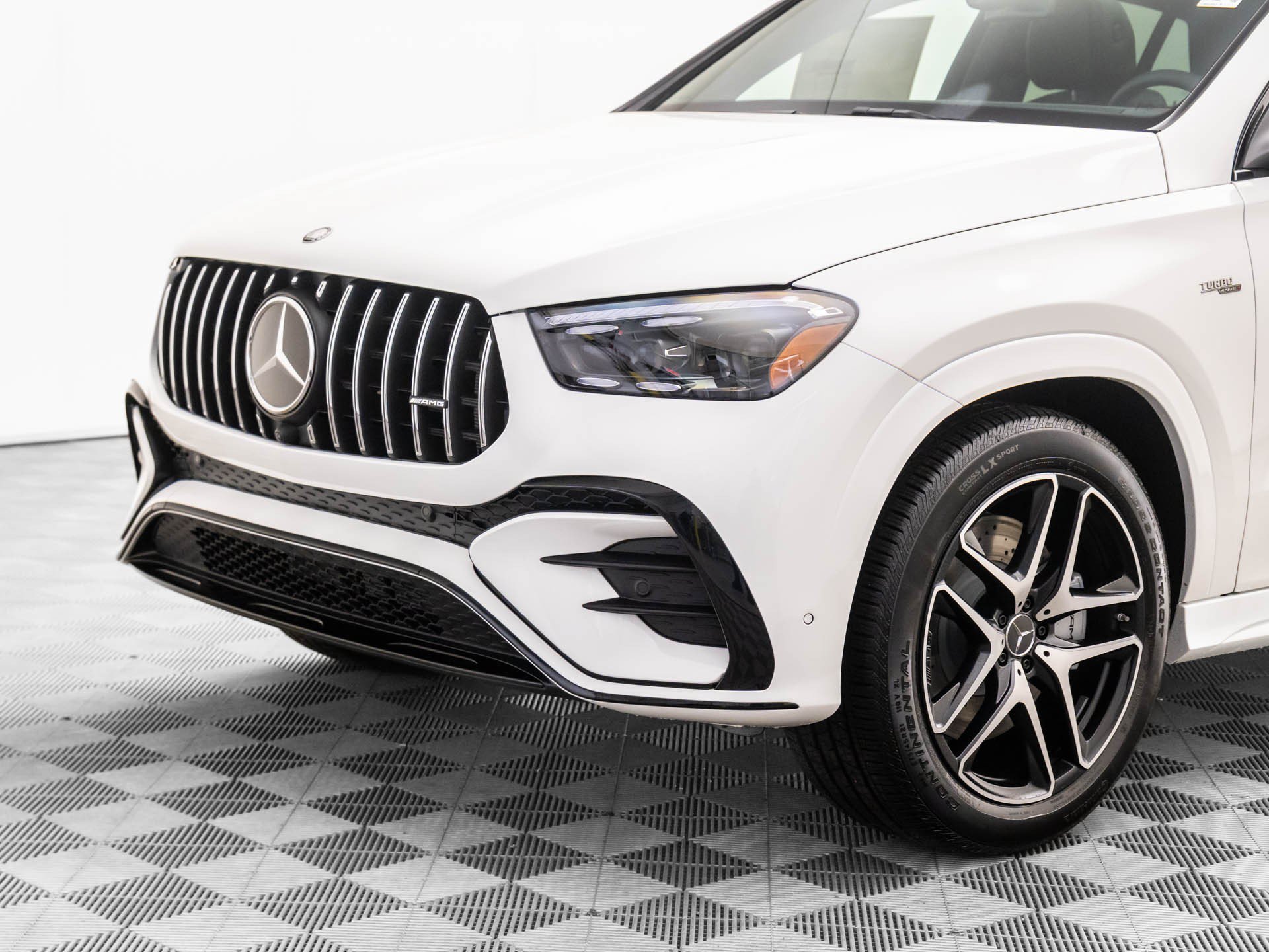 New 2026 Mercedes-Benz GLE 53 AMG 4MATIC Coupe image 38