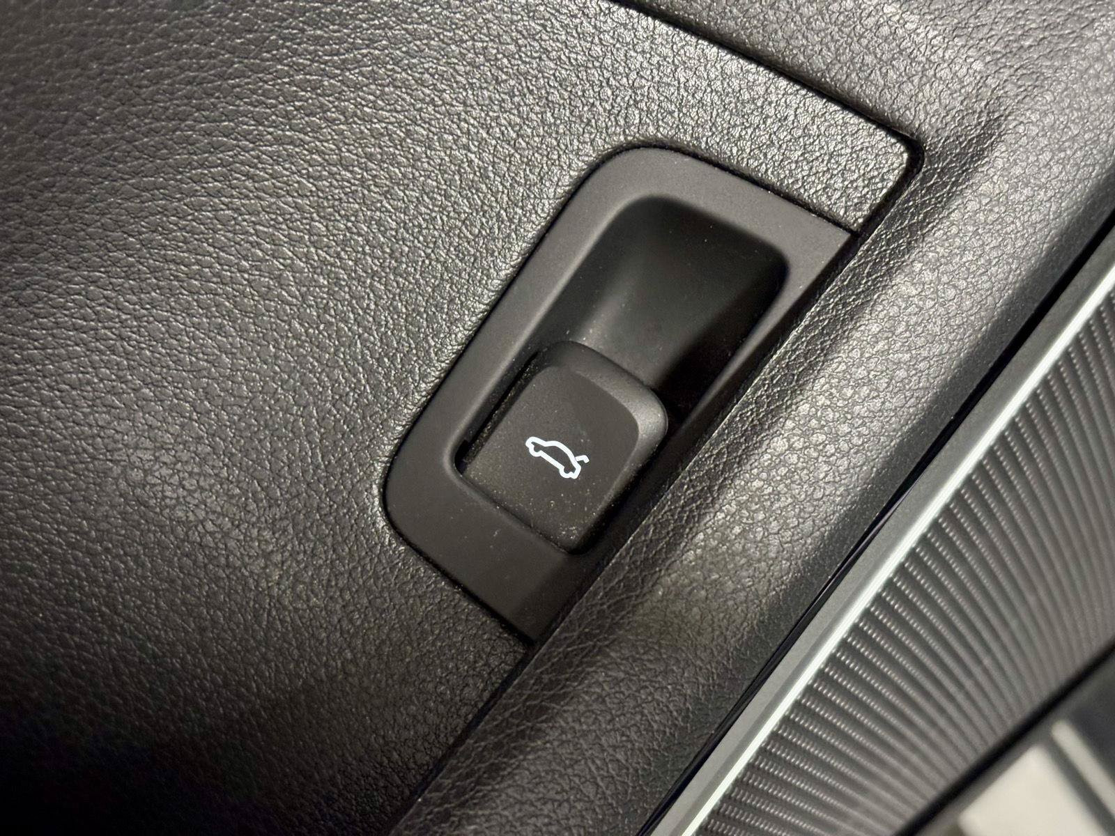 Used 2017 Audi A3 2.0T Premium Plus AWD/4WD image 15