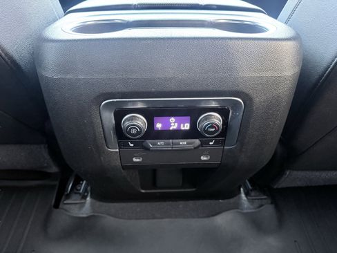 Used 2021 Chevrolet Suburban RST w/ Luxury Package image 39