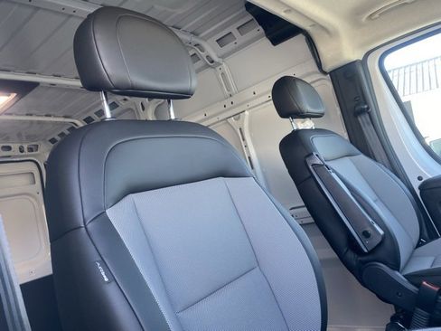 New 2026 RAM ProMaster 2500 w/ Convenience Group image 29