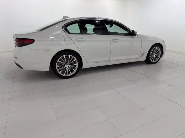 Certified 2023 BMW 530i xDrive w/ Convenience Package AWD/4WD image 6