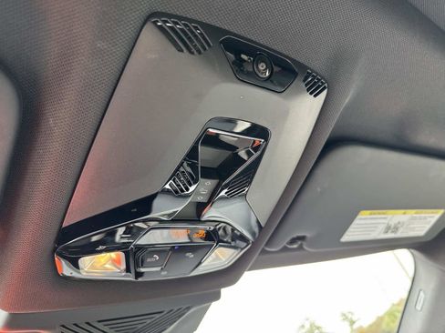 Used 2025 BMW X2 xDrive28i image 31