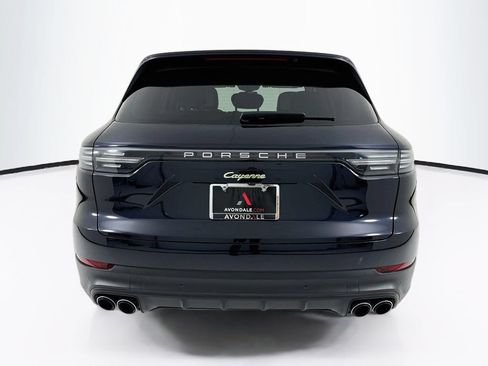 Certified 2023 Porsche Cayenne AWD/4WD image 6