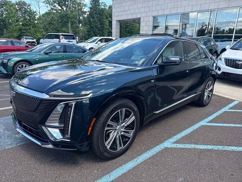 Certified 2024 Cadillac Lyriq Luxury w/ LPO, Floor Liner Package AWD/4WD image 6