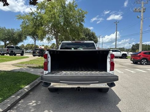 Used 2023 Chevrolet Silverado 1500 LT AWD/4WD image 17