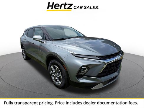 Used 2026 Chevrolet Blazer LT FWD image 1