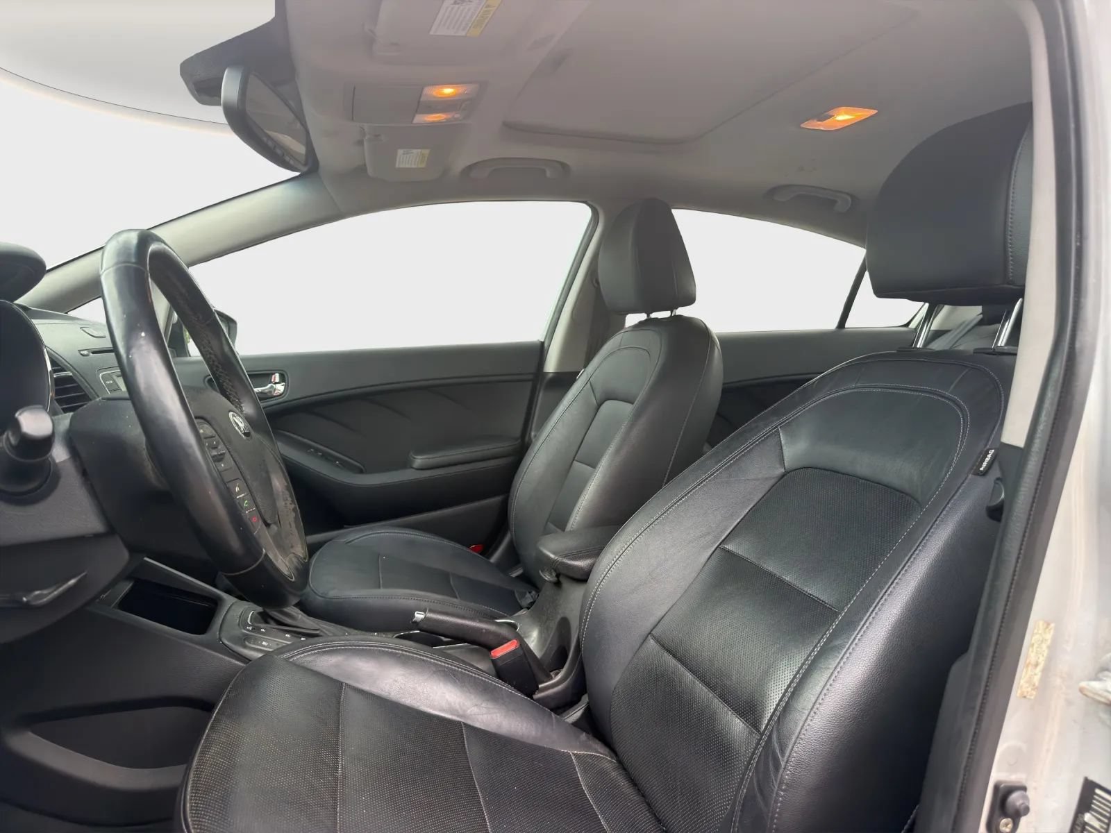 Used 2015 Kia Forte EX w/ Premium Package FWD image 8