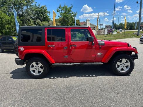 Used 2014 Jeep Wrangler Unlimited Sport AWD/4WD image 6