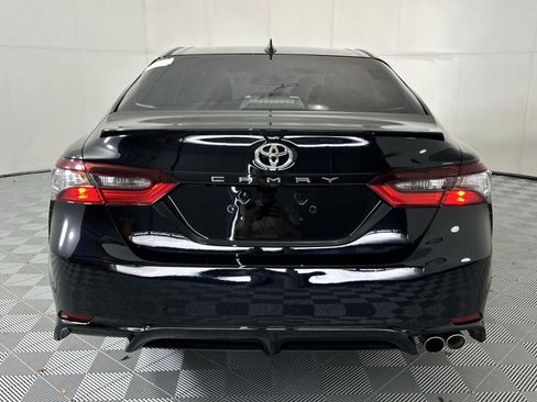 Used 2021 Toyota Camry SE FWD image 7