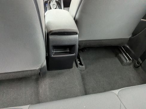 Used 2022 Toyota Corolla LE image 14