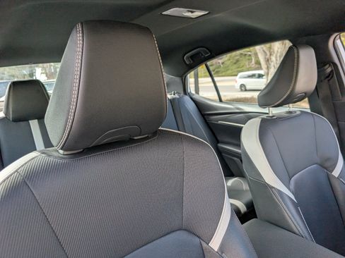Used 2025 Toyota Camry SE FWD image 3