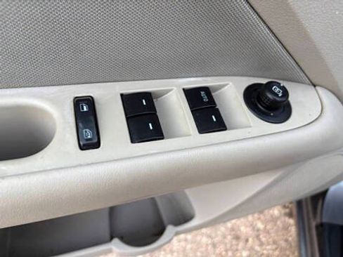 Used 2010 Ford Fusion SE image 14