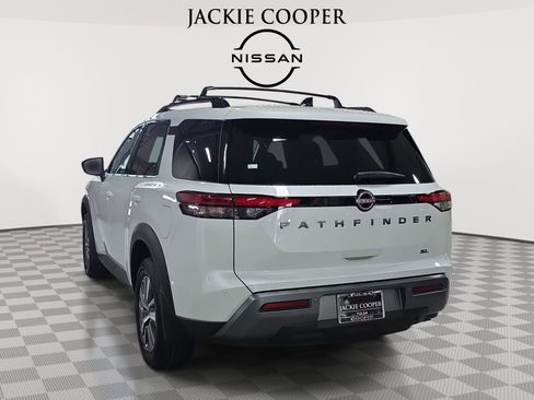 New 2026 Nissan Pathfinder SL FWD image 7