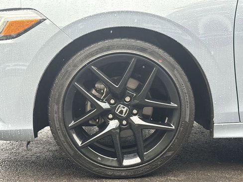 Used 2023 Honda Civic Sport image 18