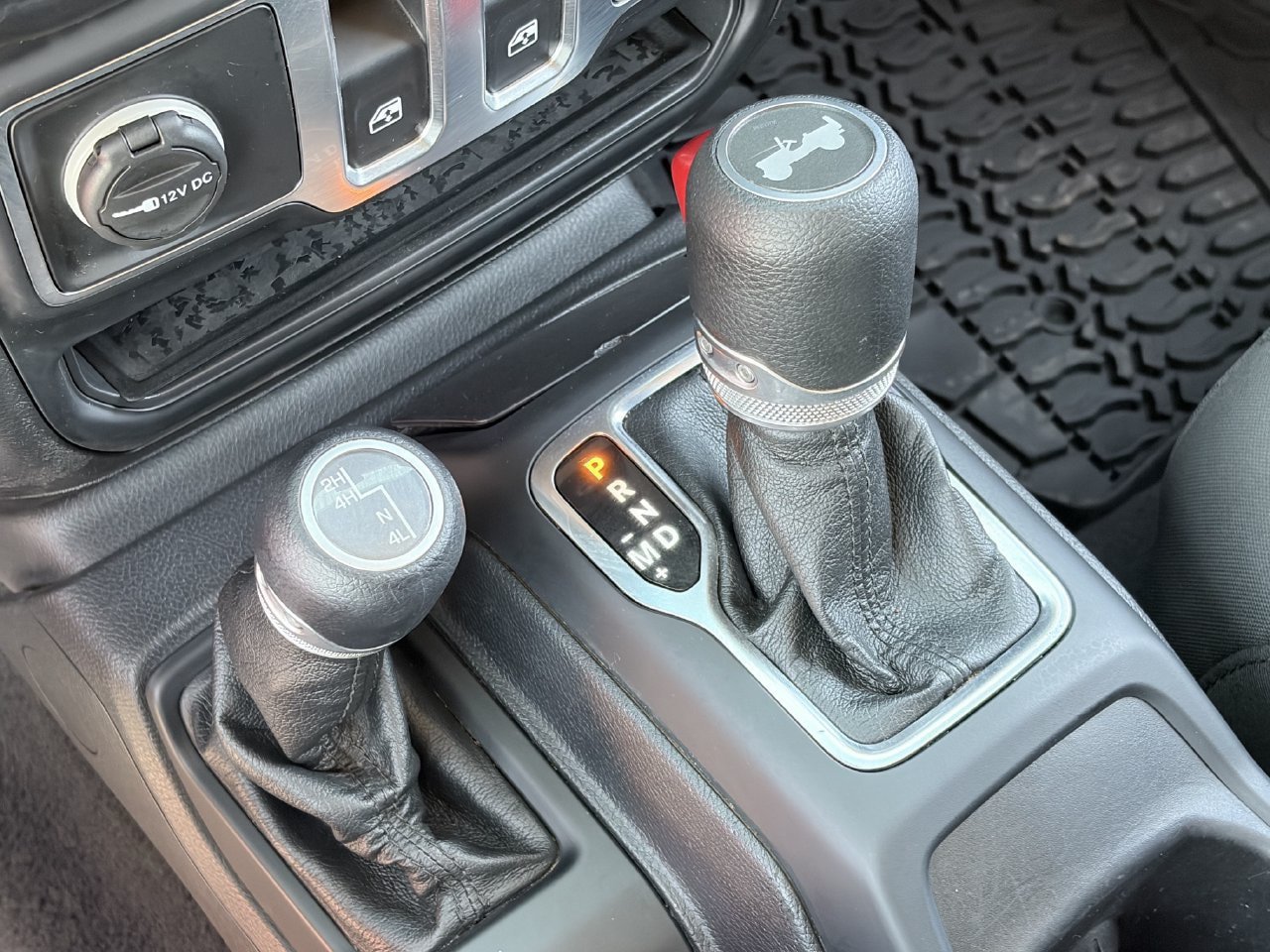 Used 2021 Jeep Wrangler Sport AWD/4WD image 28