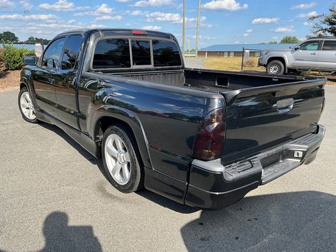 Used 2006 Toyota Tacoma X-Runner image 6