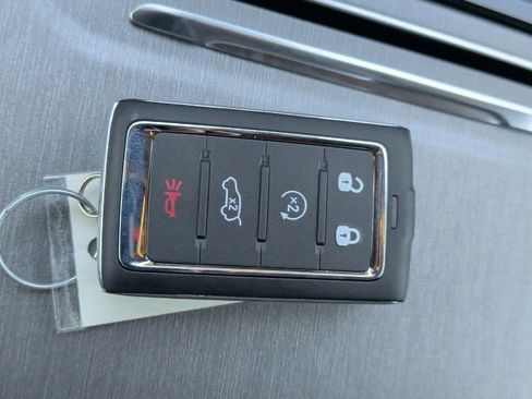 New 2026 Jeep Grand Wagoneer L Limited AWD/4WD image 60
