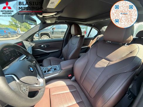 Used 2024 BMW 330i xDrive Sedan AWD/4WD image 25