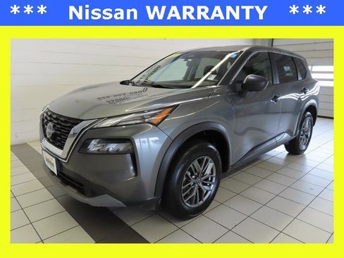 Used 2023 Nissan Rogue S image 1