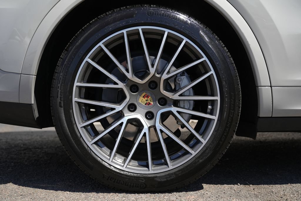Used 2023 Porsche Cayenne Turbo w/ Premium Package Plus (PI3) AWD/4WD image 9