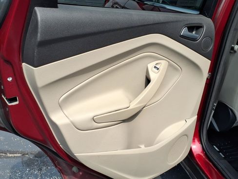 Used 2017 Ford Escape Titanium FWD image 5