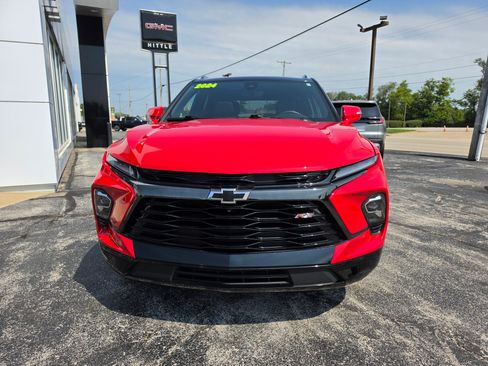 Used 2024 Chevrolet Blazer RS w/ Driver Confidence II Package AWD/4WD image 2