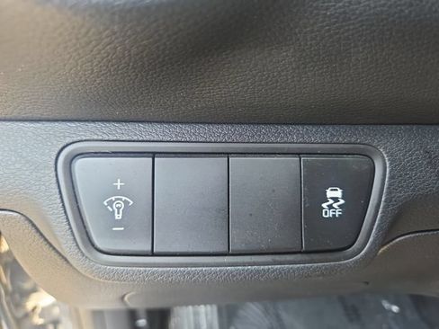 Used 2024 Kia Forte LXS FWD image 18