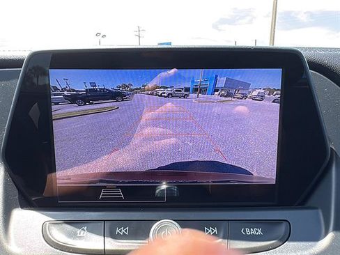 Used 2022 Chevrolet Blazer LT FWD image 25